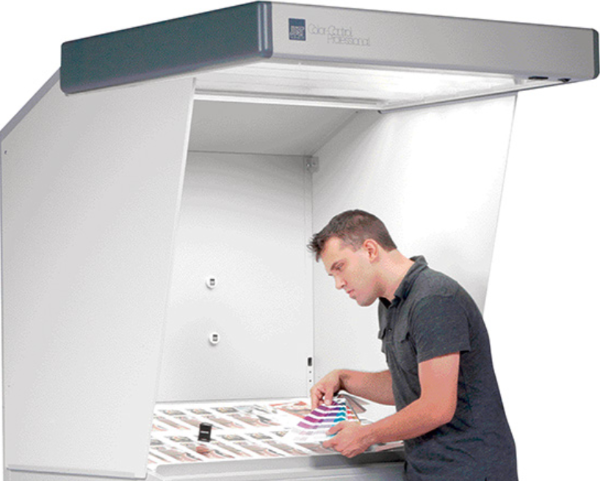 Just Normlicht Color Proof Station 3B Side Walls